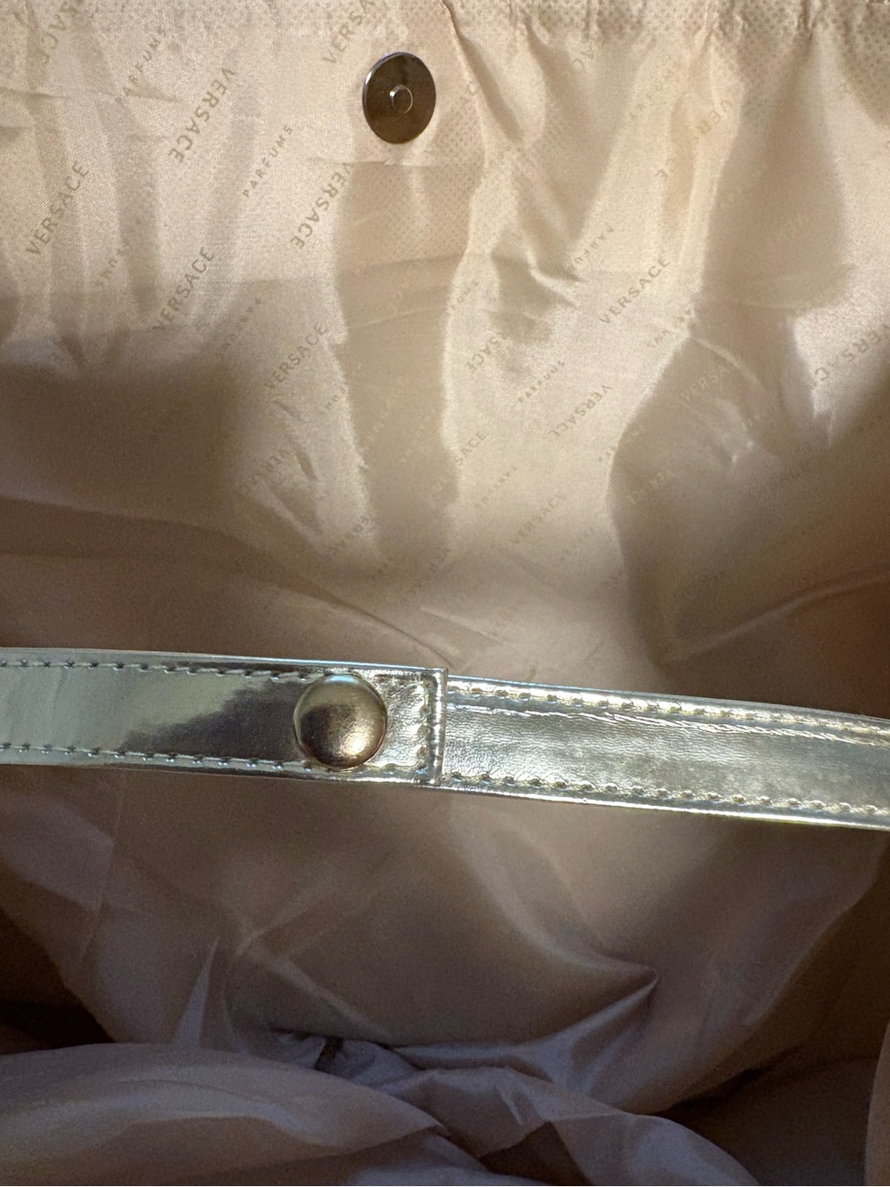 NWOT Versace Parfums Gold Woven Tote Bag - Picture 6 of 8